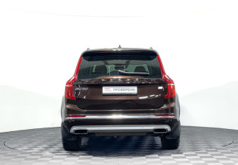 Подержанный автомобиль Volvo XC90 2021 года (6 фото)