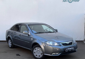 Подержанный автомобиль Daewoo Gentra Sedan 2014 года (3 фото)