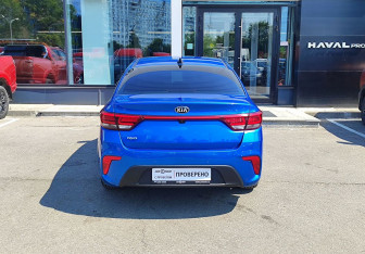 Подержанный автомобиль Kia Rio Sedan 2018 года (6 фото)