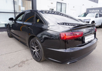 Подержанный автомобиль Audi A6 Sedan 2018 года (7 фото)