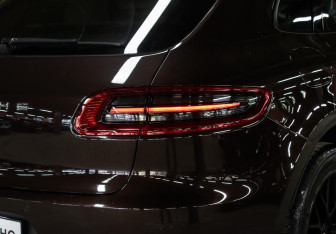 Подержанный автомобиль Porsche Macan 2015 года (24 фото)