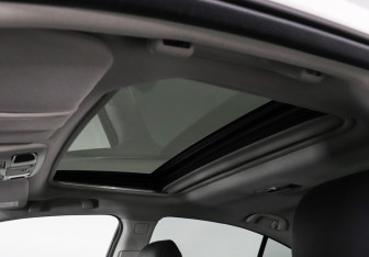 Подержанный автомобиль Subaru Legacy Sedan 2019 года (12 фото)
