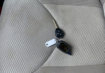 Подержанный автомобиль Toyota RAV4 2006 года (18 фото)