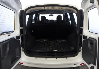 Подержанный автомобиль LADA (ВАЗ) Largus Wagon 2024 года (10 фото)