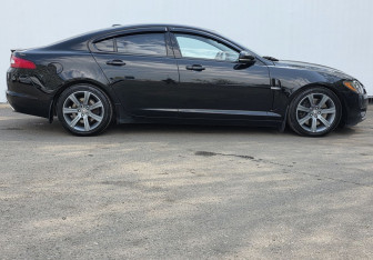 Подержанный автомобиль Jaguar XF Sedan 2009 года (4 фото)