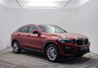 Подержанный автомобиль BMW X4 2019 года (3 фото)