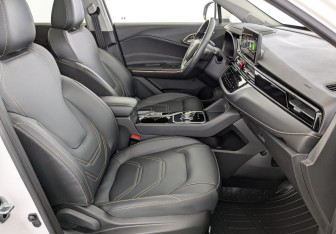 Подержанный автомобиль Москвич 3е 2023 года (24 фото)