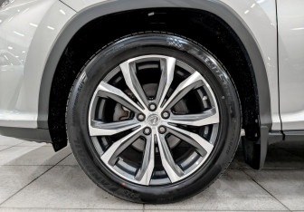 Подержанный автомобиль Lexus RX 2016 года (18 фото)