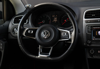 Подержанный автомобиль Volkswagen Polo Sedan 2019 года (11 фото)
