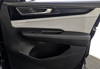 Подержанный автомобиль Volkswagen Teramont 2022 года (24 фото)