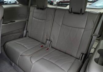 Подержанный автомобиль Infiniti JX 2013 года (20 фото)