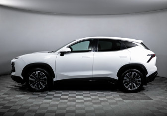 Подержанный автомобиль Jetour Dashing 2023 года (8 фото)