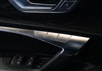 Подержанный автомобиль Audi A6 Sedan 2019 года (20 фото)