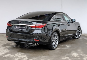Подержанный автомобиль Mazda 6 Sedan 2020 года (5 фото)