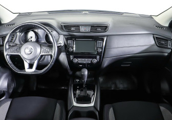 Подержанный автомобиль Nissan Qashqai 2021 года (11 фото)