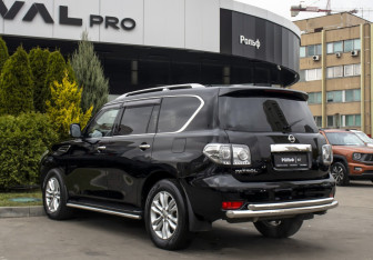 Подержанный автомобиль Nissan Patrol 2013 года (7 фото)