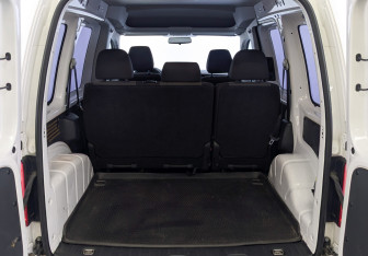 Подержанный автомобиль Volkswagen Caddy Compactvan 2020 года (10 фото)