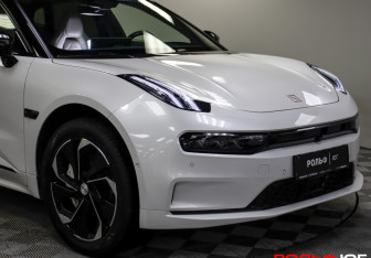 Подержанный автомобиль Zeekr 001 2022 года (22 фото)