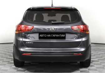 Подержанный автомобиль Kia Ceed Wagon 2013 года (6 фото)