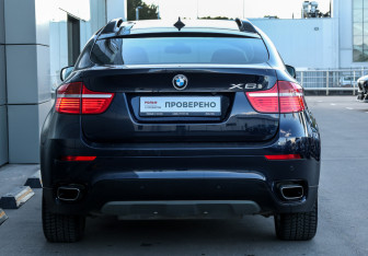 Подержанный автомобиль BMW X6 2010 года (6 фото)