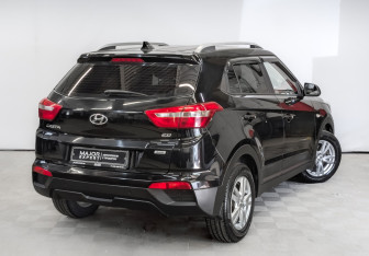 Подержанный автомобиль Hyundai Creta 2017 года (5 фото)