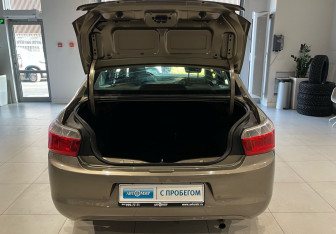 Подержанный автомобиль Citroen C-Elysee 2013 года (7 фото)