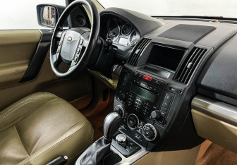 Подержанный автомобиль Land Rover Freelander 2008 года (9 фото)