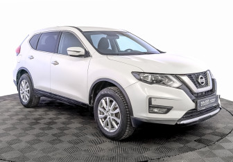 Подержанный автомобиль Nissan X-Trail 2020 года (3 фото)