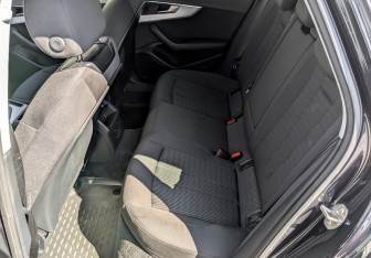 Подержанный автомобиль Audi A4 Wagon 2018 года (12 фото)