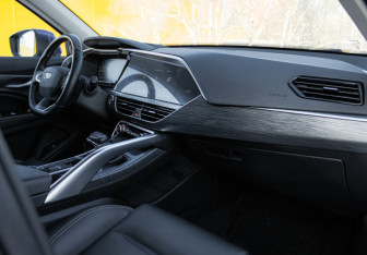 Подержанный автомобиль Geely Tugella 2021 года (8 фото)