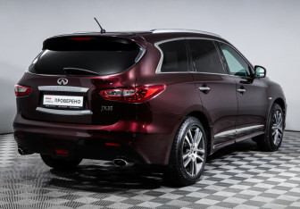 Подержанный автомобиль Infiniti JX 2013 года (5 фото)