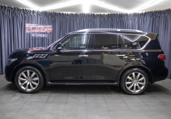 Подержанный автомобиль Infiniti QX56 2011 года (8 фото)