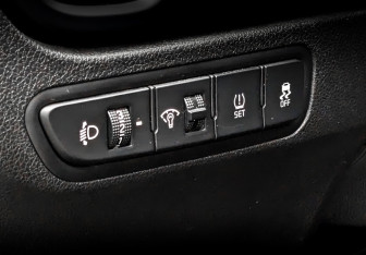 Подержанный автомобиль Kia Rio Hatchback 2021 года (20 фото)