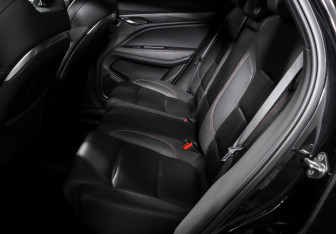 Подержанный автомобиль Geely Tugella 2022 года (10 фото)