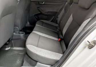 Подержанный автомобиль Skoda Rapid Liftback 2021 года (12 фото)