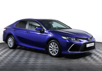 Подержанный автомобиль Toyota Camry Sedan 2021 года (3 фото)