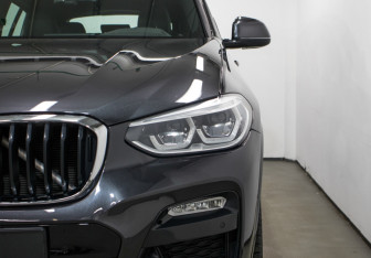 Подержанный автомобиль BMW X4 2019 года (6 фото)
