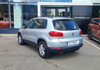 Подержанный автомобиль Volkswagen Tiguan 2013 года (7 фото)
