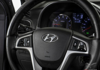 Подержанный автомобиль Hyundai Solaris Sedan 2014 года (11 фото)