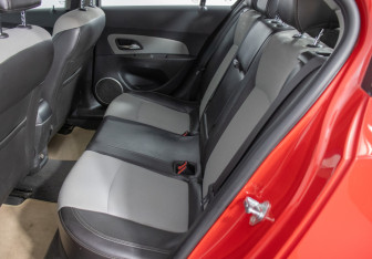 Подержанный автомобиль Chevrolet Cruze Sedan 2013 года (11 фото)