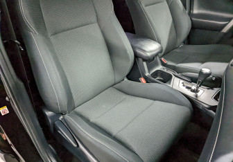 Подержанный автомобиль Toyota RAV4 2019 года (20 фото)