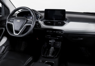 Подержанный автомобиль Chevrolet Captiva 2022 года (12 фото)