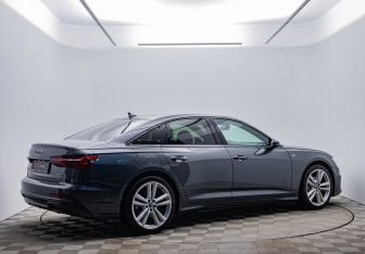 Подержанный автомобиль Audi A6 Sedan 2020 года (5 фото)