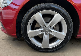 Подержанный автомобиль Audi A6 Sedan 2012 года (9 фото)