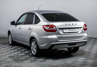 Подержанный автомобиль LADA (ВАЗ) Granta Liftback 2022 года (7 фото)