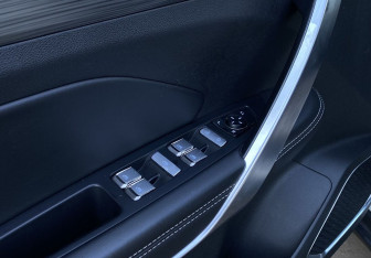 Подержанный автомобиль Geely Atlas Pro 2022 года (20 фото)
