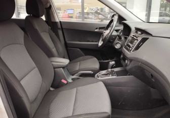 Подержанный автомобиль Hyundai Creta 2019 года (10 фото)