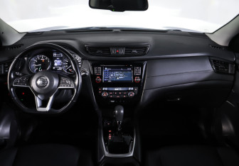 Подержанный автомобиль Nissan Qashqai 2020 года (17 фото)