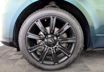 Подержанный автомобиль Land Rover Range Rover Sport 2019 года (18 фото)