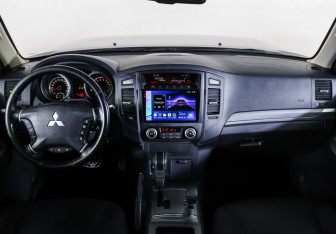 Подержанный автомобиль Mitsubishi Pajero 2014 года (17 фото)